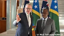 SOLOMON ISLANDS PRIME MINISTER VISIT, Prime Minister Anthony Albanese greets Solomon Islands Prime Minister Jeremiah Manele at Australian Parliament House in Canberra, Wednesday, June 26, 2024. ACHTUNG: NUR REDAKTIONELLE NUTZUNG, KEINE ARCHIVIERUNG UND KEINE BUCHNUTZUNG CANBERRA AUSTRALIAN CAPITAL TERRITORY AUSTRALIA PUBLICATIONxNOTxINxAUSxNZLxPNGxFIJxVANxSOLxTGA Copyright: xMICKxTSIKASx 20240626172694575908
