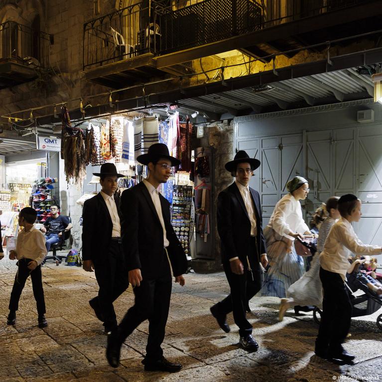 Israel: How real is threat of gender segregation on street?