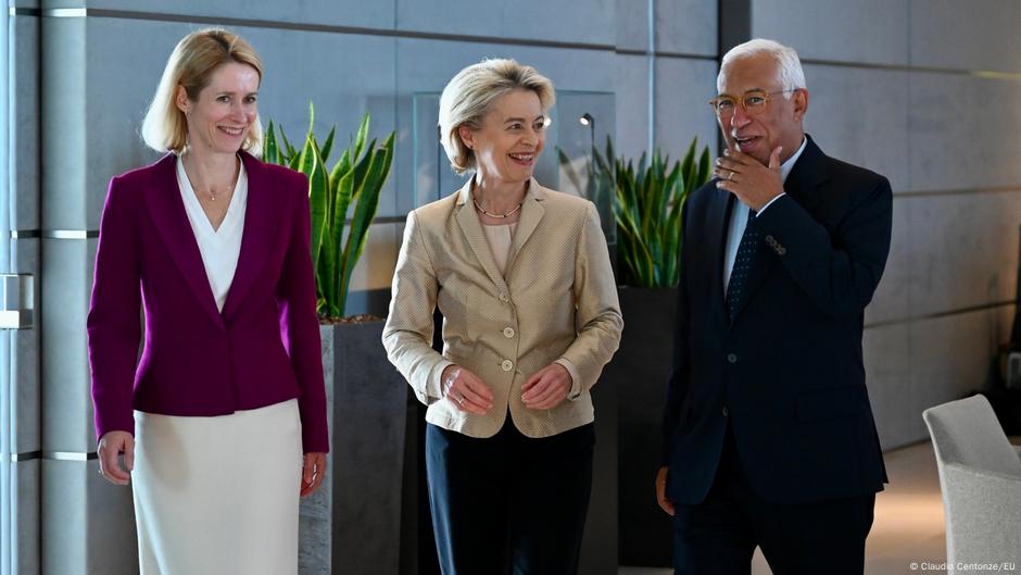 Kaja Kalas, Ursula fon der Lajen i Antonio Košta