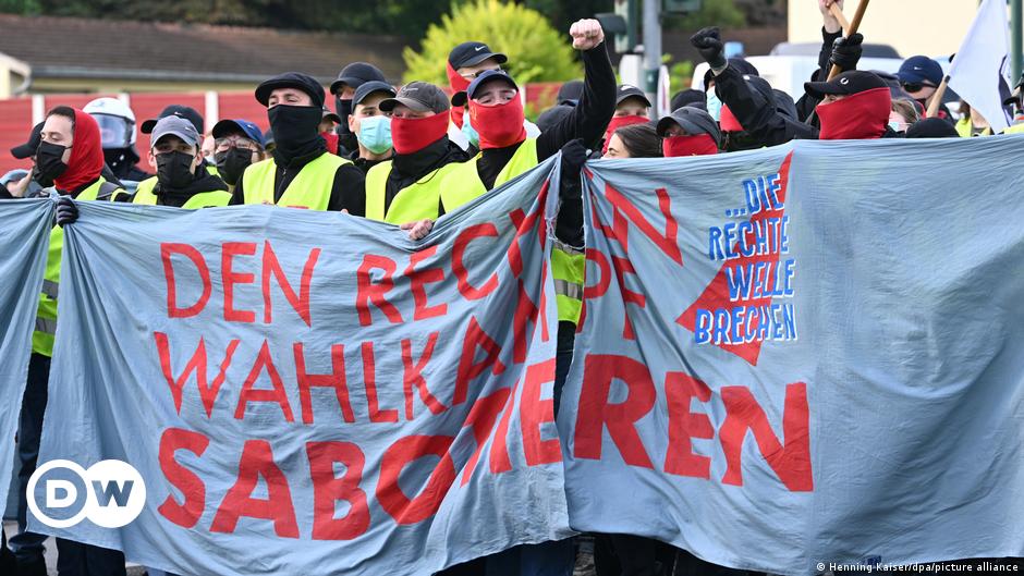 AfD-Parteitag in Essen bestätigt Doppelspitze