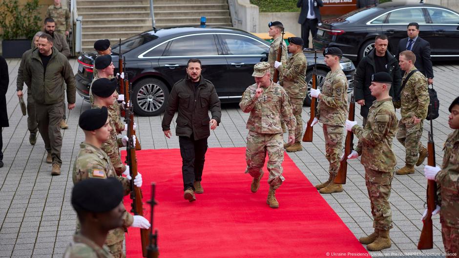 Ukrajinski predsednik Volodimir Zelenski posetio je glavni štab američke vojske za Evropu u nemačkom Vizbadenu u decembru 2023.