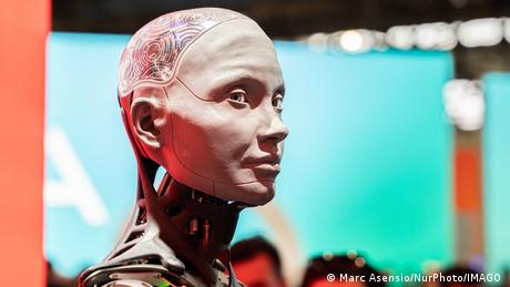 Künstliche Intelligenz soll dem Menschen helfen - doch was, wenn sie außer Kontrolle gerät?