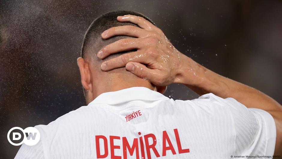 Euro 2024: Turkey’s Demiral banned for ‘wolf’ gesture – DW – 07/05/2024