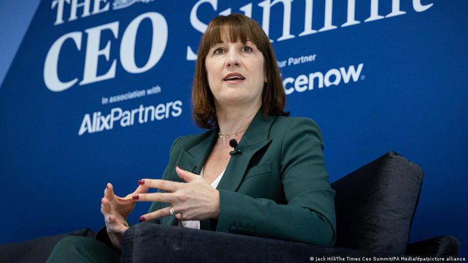 Economía de Reino Unido se contrajo más de lo previsto – DW – 12/06/2025