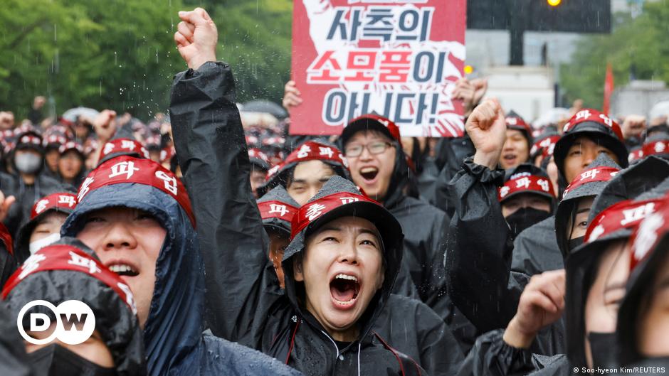 Samsung union declares indefinite strike – DW – 10.07.2024