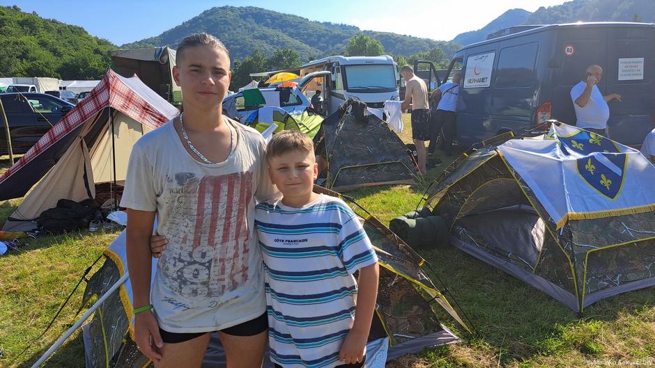 Braća Ahmed i Adrijan su na Marš mira došli s roditeljima