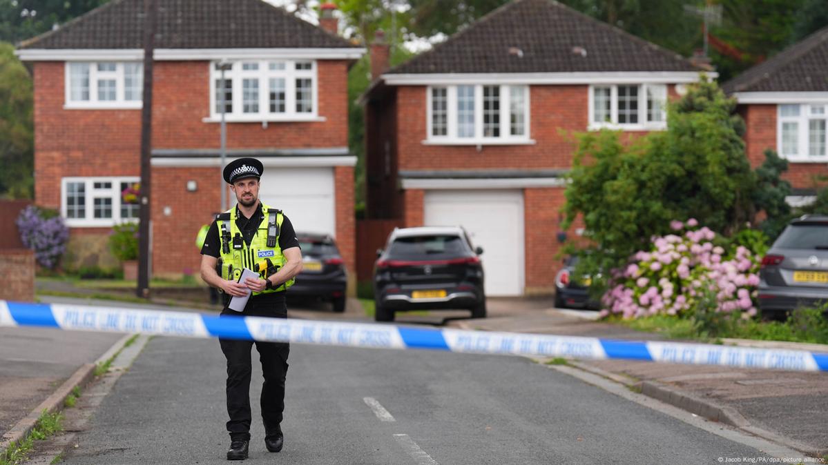 Uk Arrests Suspect After Crossbow Triple Homicide – Dw – 07 10 2024