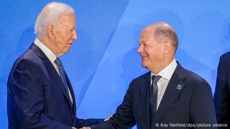 Joe Biden und Olaf Scholz beim NATO-Gipfel in Washington.