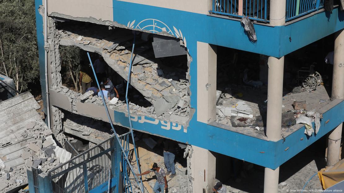 Escola da UNRWA em escombros após bombardeio de Israel em Gaza