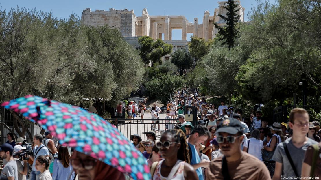 Τουρίστες στην Ακρόπολη