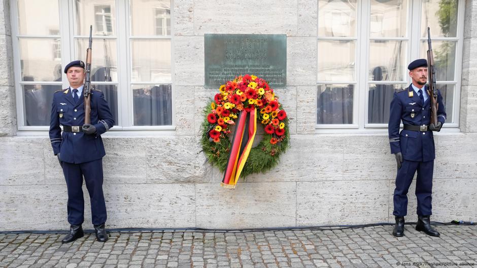 Staatsspitze ruft zum Einstehen für die Demokratie auf