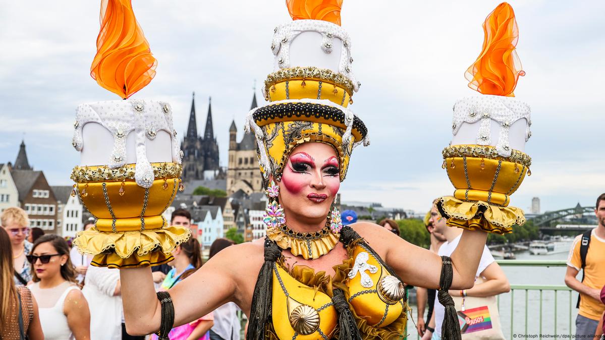 Orgullo 2024: comunidad LGBTQ de Colonia celebra el Christopher Street Day  – DW – 22/07/2024