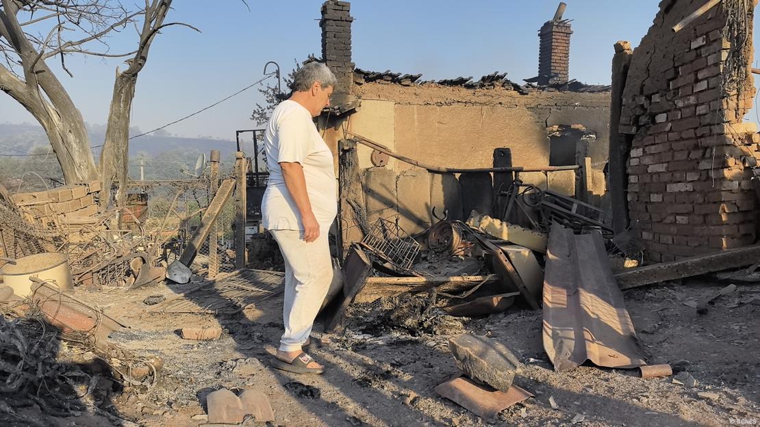 Разрушена къща след пожара в село Воден