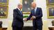 İsrail Başbakanı Benyamin Netanyahu ve ABD Başkanı Joe Biden el sıkışıyorlar İsrail Başbakanı Benyamin Netanyahu ve ABD Başkanı Joe Biden el sıkışıyorlar