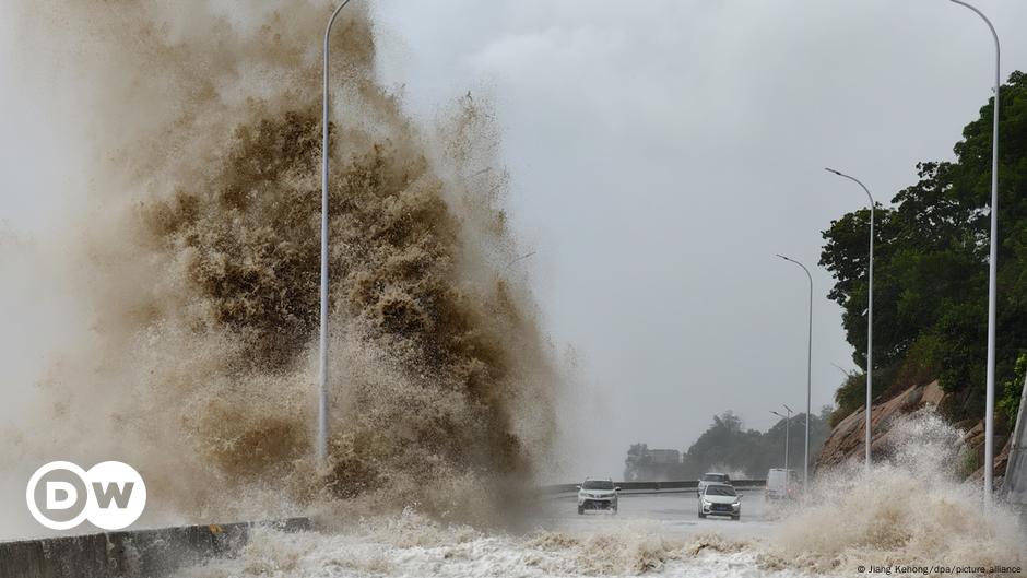 Weg-der-Zerst-rung-Taifun-Gaemi-trifft-auf-Land-in-China