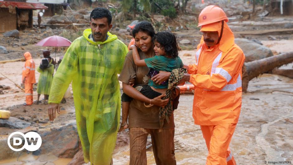 Banyak yang meninggal akibat tanah longsor di India – DW – 30 Juli 2024