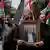 Haniye'nin öldürüldüğü İran'ın başkenti Tahran'da halk, Hamas lideri lehine sloganlar atarak gösteri düzenledi - (31.07.2024)