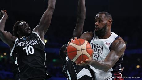 Olympia in Paris: Basketballer aus Südsudan inspirieren