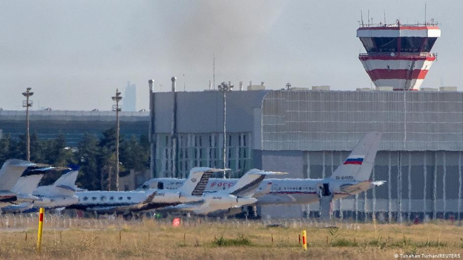 Turkey loses contact with jet carrying Libya's military head