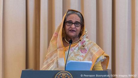 Bangladesch: Regierungschefin Sheikh Hasina tritt zurück
