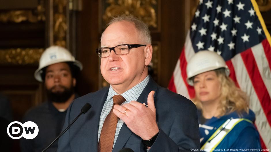 Tim Walz – Calon Wakil Bersama Kamala Harris – DW – 08/06/2024