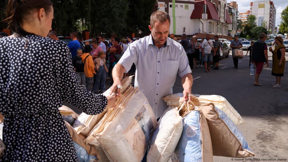 Raspodela humanitarne pomoći za evakuisane u Rusiji