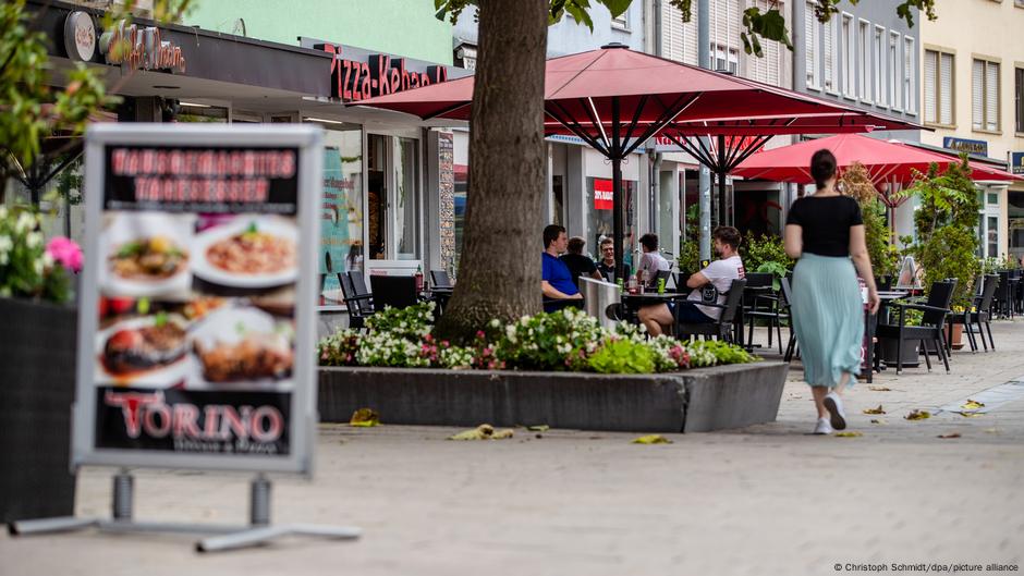 U ugostiteljstvu ima mnogo načina da se zaradi plata bez plaćanja poreza