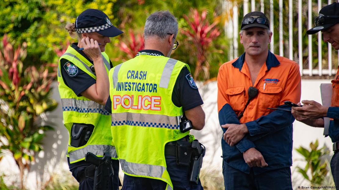 Foto de personal policial de Australia.