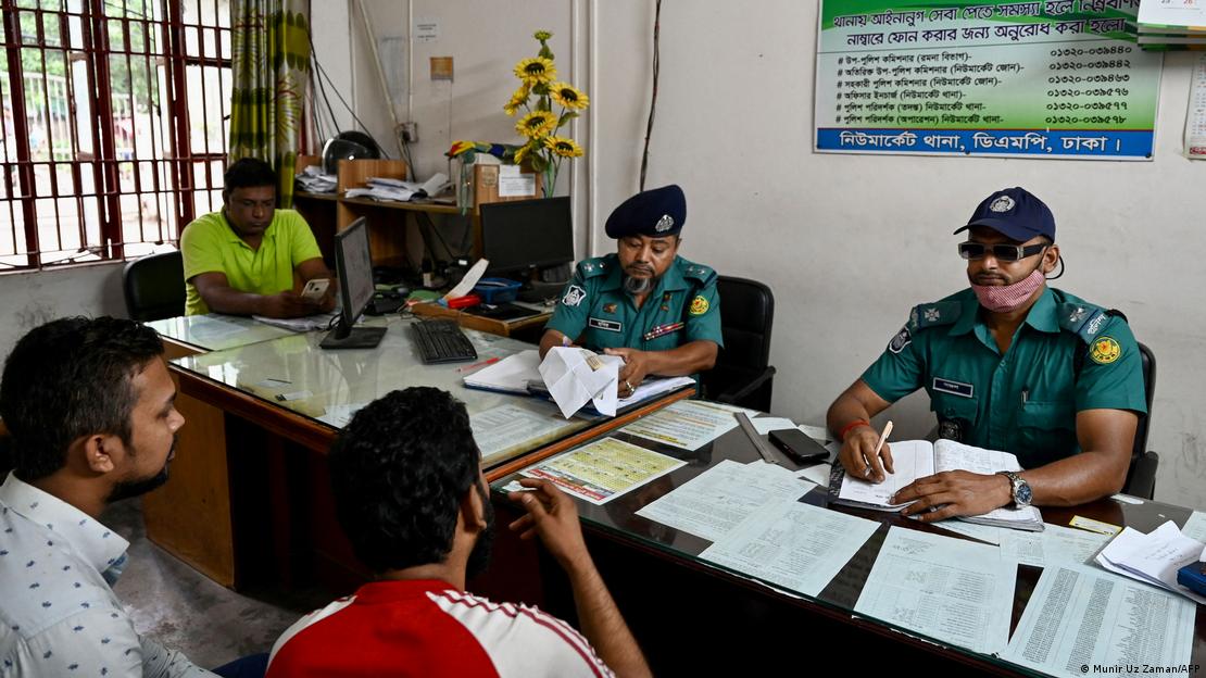 থানায় কাজে ফিরেছেন পুলিশ সদস্যরা