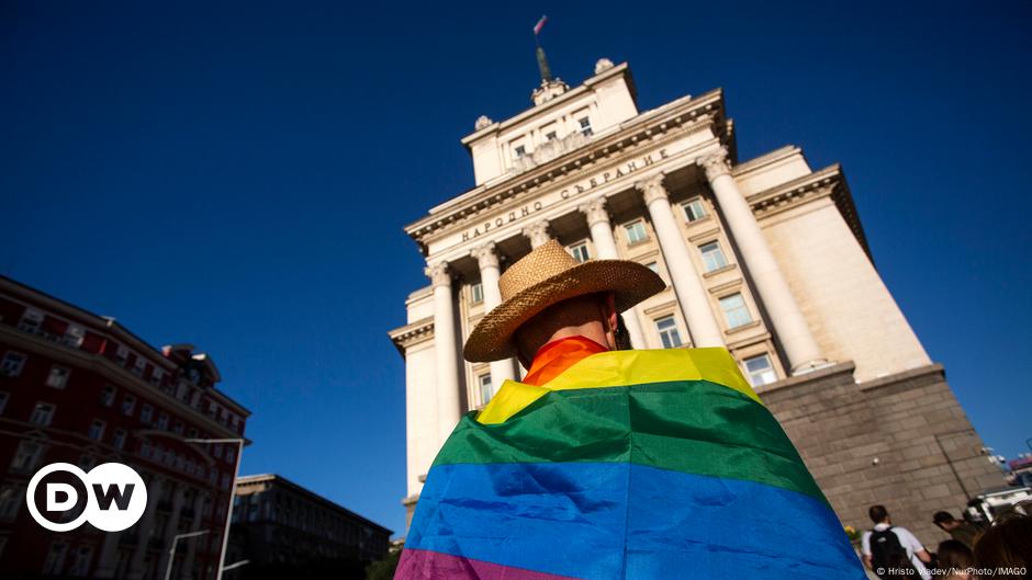 Undang-undang Anti-LGBTQ di Bulgaria – DW – 12 Agustus 2024