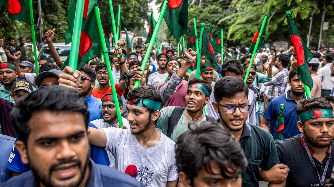 ڈھاکہ میں شیخ حسینہ کے خلاف طلبہ کا مظاہرہ