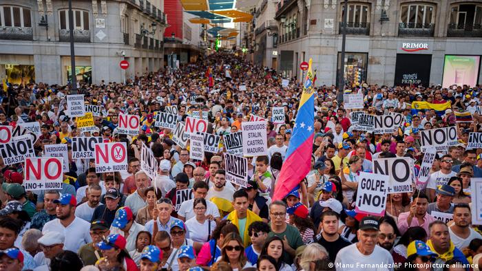 Milhares protestam por democracia na Venezuela em vários pontos do mundo