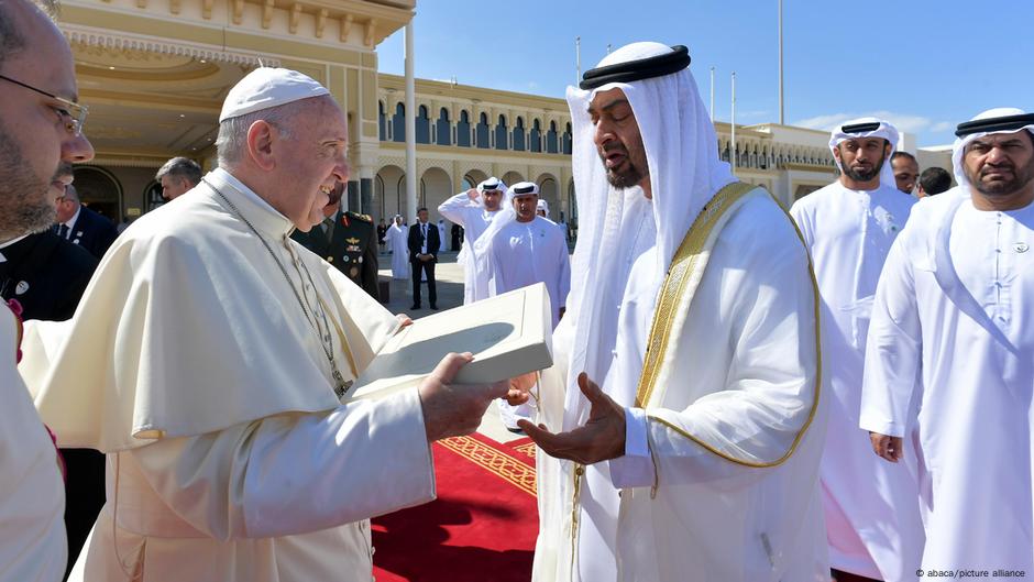 Papa Franja i Mohamed bin Zajed al-Nahjan u Abu Dabiju, 5. februara 2019.