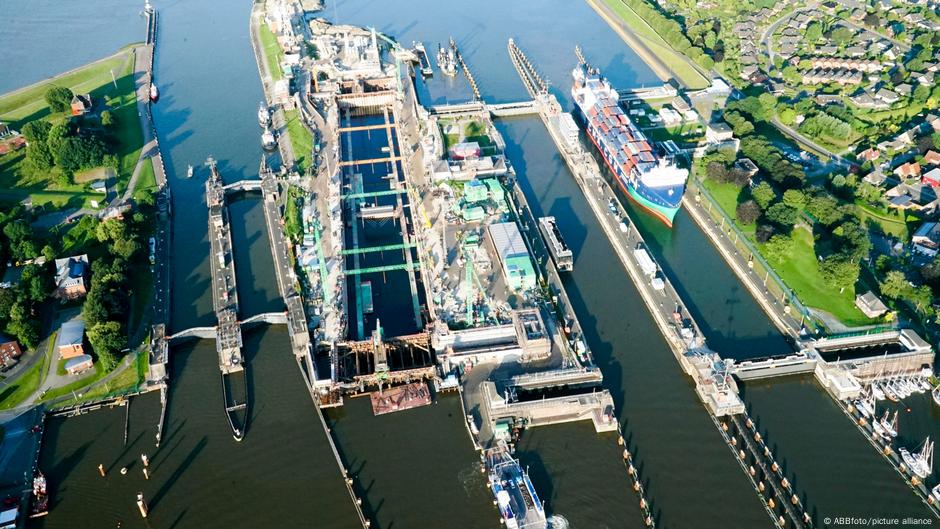 LNG z Rosji nadal płynie do UE. Ważna rola niemieckiej firmy – DW – 28.01.2025