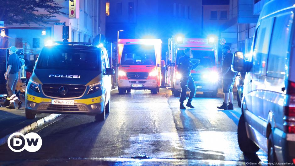 Several dead in stabbing at Solingen street festival – DW – 24.08.2024