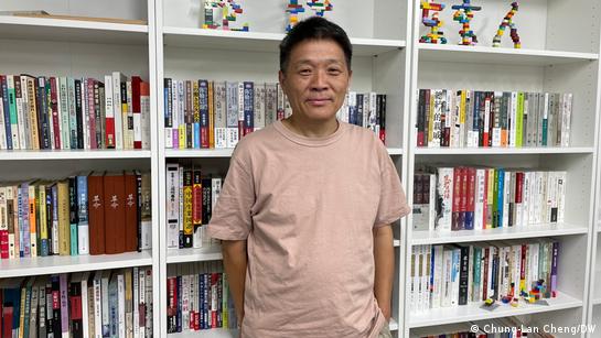 专访维权律师伍雷：以寄居者心境重建华人社区