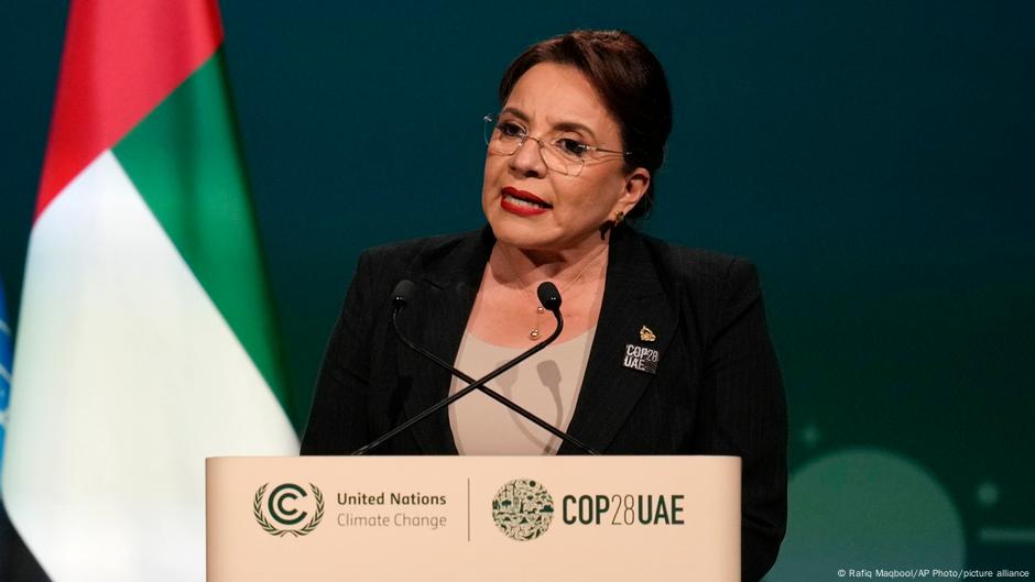 Presidenta de Honduras promete comicios transparentes en noviembre