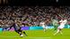 Kylan Mbappé marca su primer gol ante el portero Rui Silva durante el partido entre el Real Madrid y el Betis en el estadio Santiago Bernabéu en Madrid. Kylan Mbappé marca su primer gol ante el portero Rui Silva durante el partido entre el Real Madrid y el Betis en el estadio Santiago Bernabéu en Madrid.