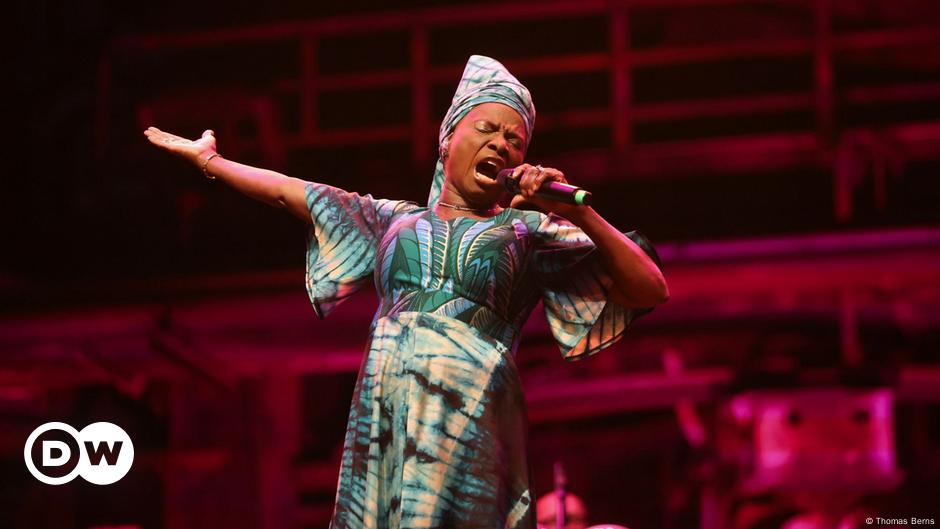 "On ne met pas un enfant au monde pour l'envoyer à la mort" (Angélique Kidjo)