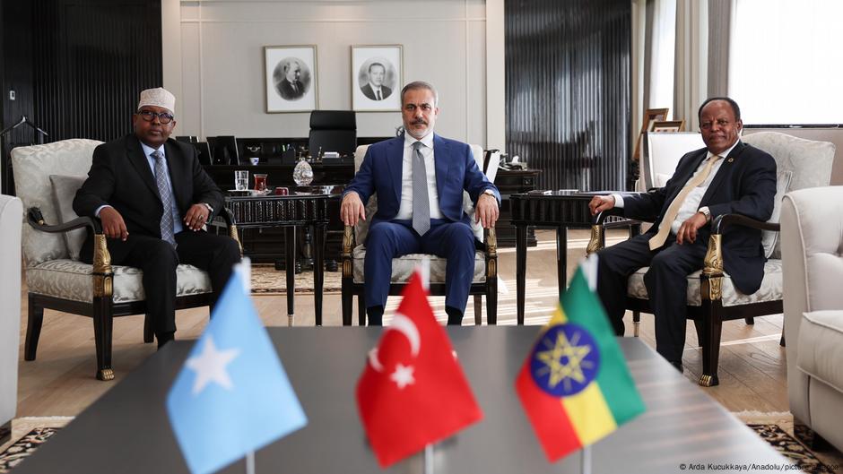Ethiopia, Somalia reach compromise to end feud, Turkey says – DW – 12/11/2024