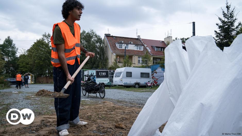 Extreme weather: Flooding and wildfires across Europe