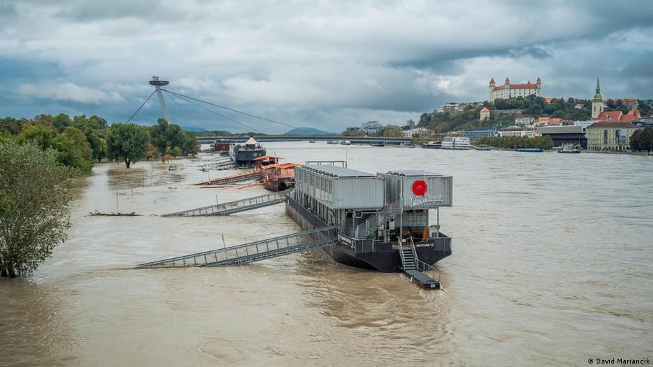 Slovakia's capital hit by biggest floods in 30 years – DW – 09/18/2024