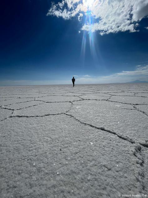 El salar de Uyuni contiene las mayores reservas de litio del mundo.