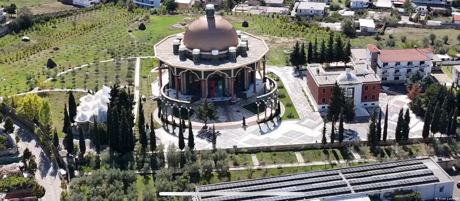 Albania Dirikan Negara Mikro Sufi Syiah Tarekat Bektashi – DW – 26.09.2024