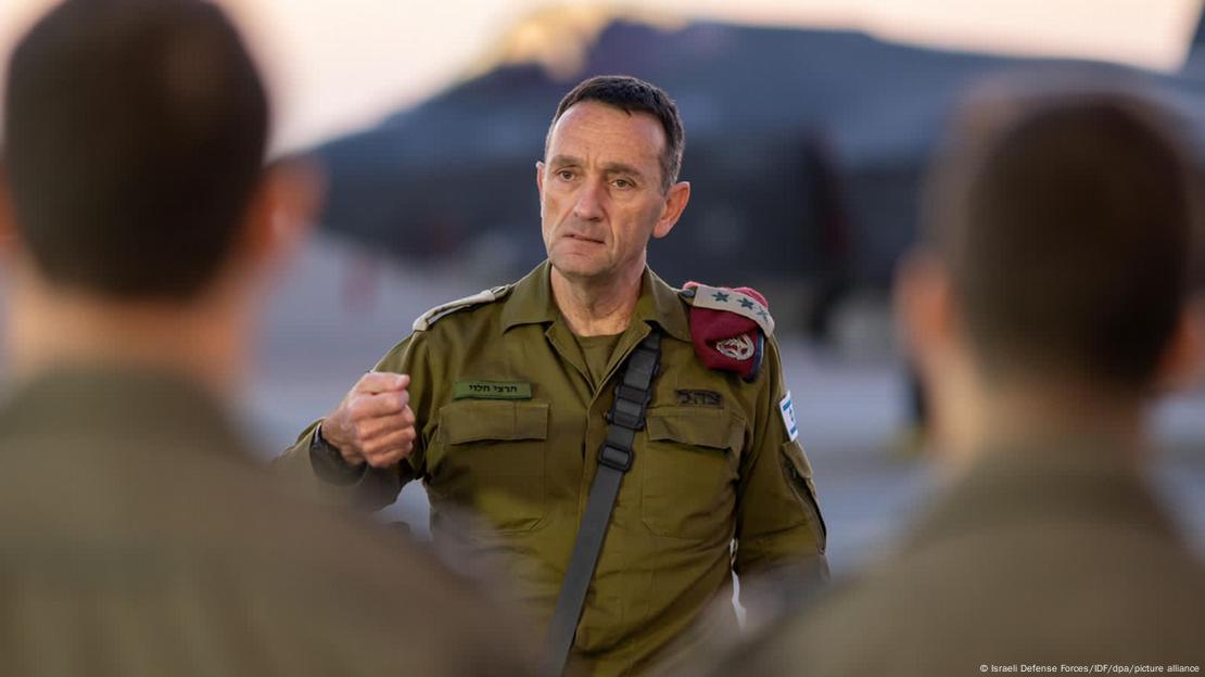 Herzi Halevi, Generalstabschef der israelischen Streitkräfte, spricht zu Soldaten