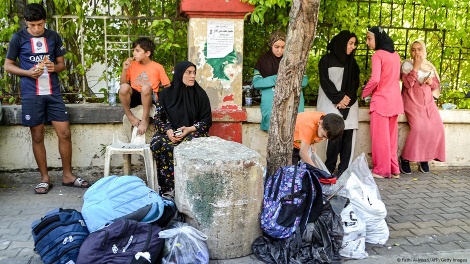 مساعدات أوروبية إضافية للبنان وتحذيرات من موجة لجوء جديدة لأوروبا