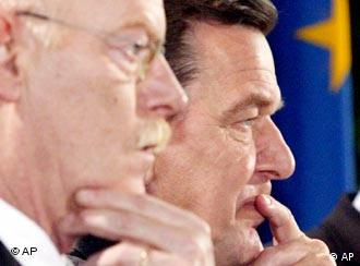 Schröder (right) pulled Struck (left) up short