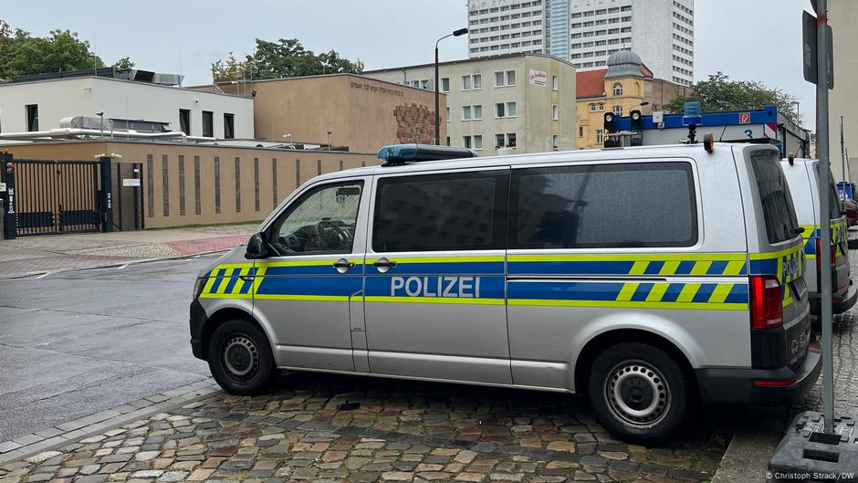 Policija mora da čuva Singoge u Nemačkoj, Magedburg, 2024.