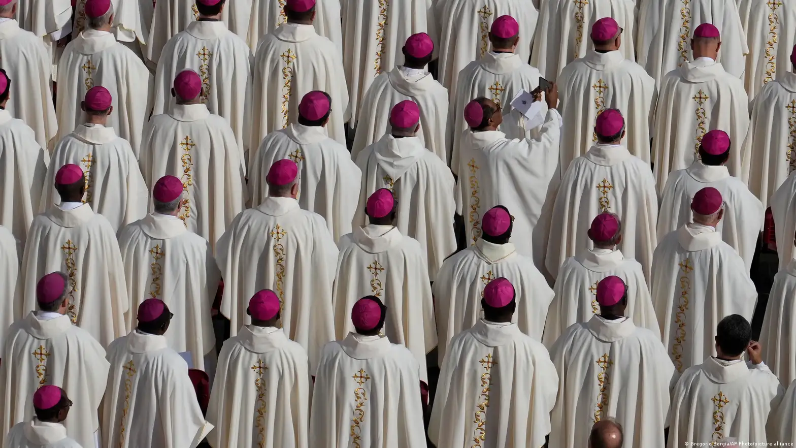 El Año Santo del Vaticano, entre la religión y el turismo – DW – 23/12/2024