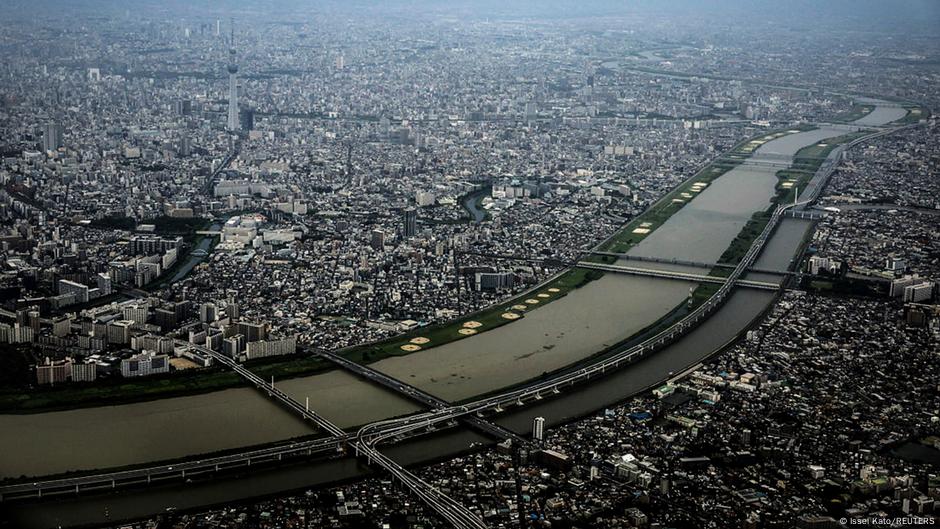 Tokio alerta por acercamiento de tifón Nari – DW – 14/07/2025